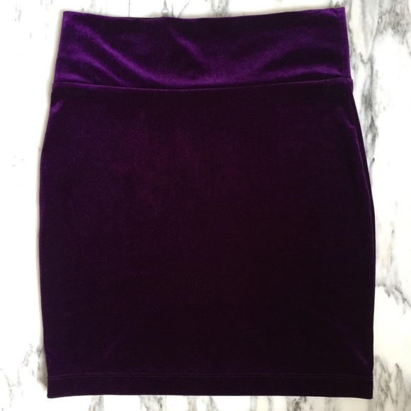 Nollie Dresses & Skirts - 💜3 for $20•Purple Velvet Mini Skirt